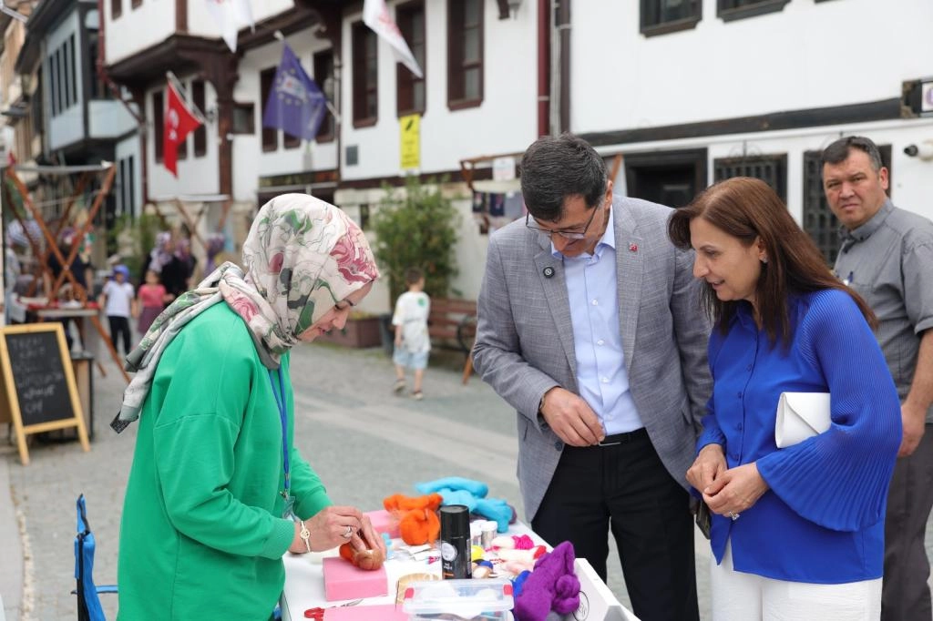 Başkan Kahveci Yöresel Etkinlikte Vatandaşlarla Buluştu