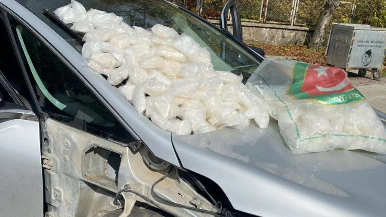 Dereköy’de araçta 40 kilo metamfetamin bulundu
