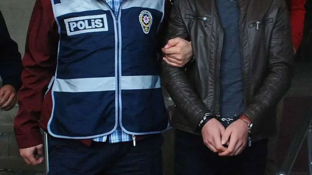 Kırmızı bültenli zanlı İstanbul’da yakalandı