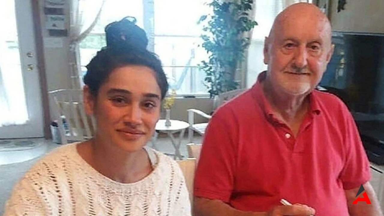Meltem Miraloğlu’ndan Yardım Çağrısı: "Kimliklerim Çalındı, ABD’de Rehin Tutuluyorum"