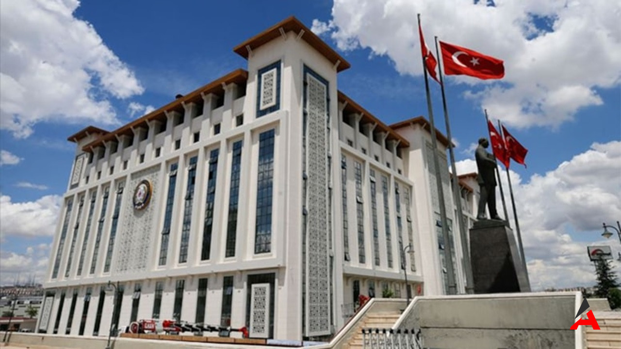 Ankara Emniyetinde Deprem: İki Üst Düzey Polis Müdürü Meslekten İhraç Edildi!