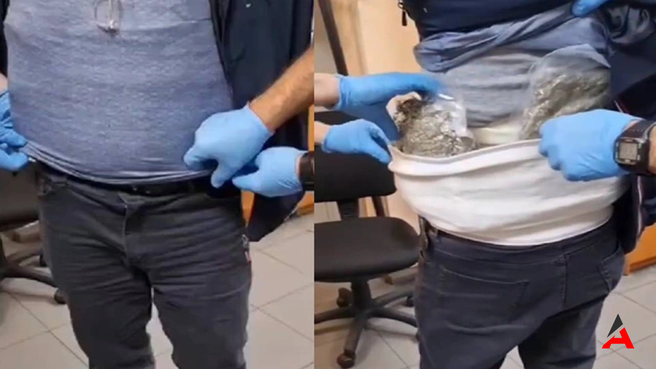 Kapıkule'de Şok: Yolunu Şaşıran Yolcu Üzerinde 1,6 Kilo Esrarla Yakalandı!