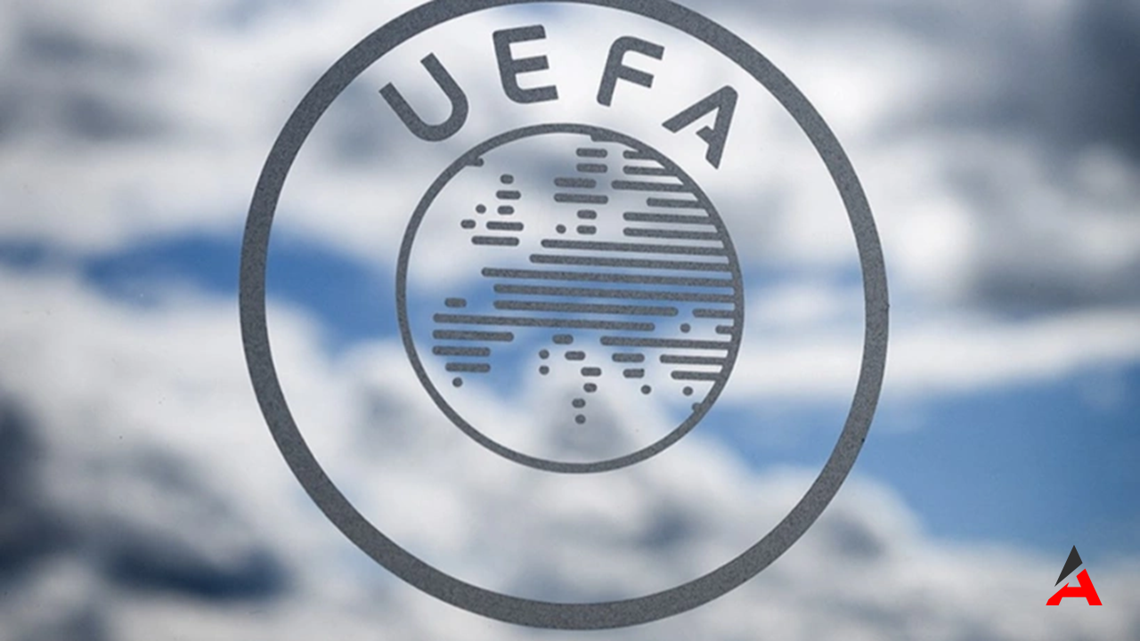 Başakşehir’e UEFA'dan Ağır Ceza: Transfer Kısıtlaması ve Men Tehlikesi!