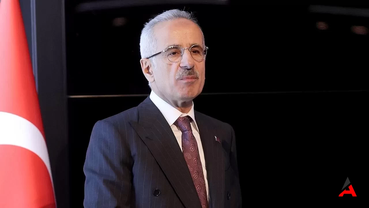 Bakan Uraloğlu'ndan Çağrı Cihazı ve Siber Güvenlik Açıklaması