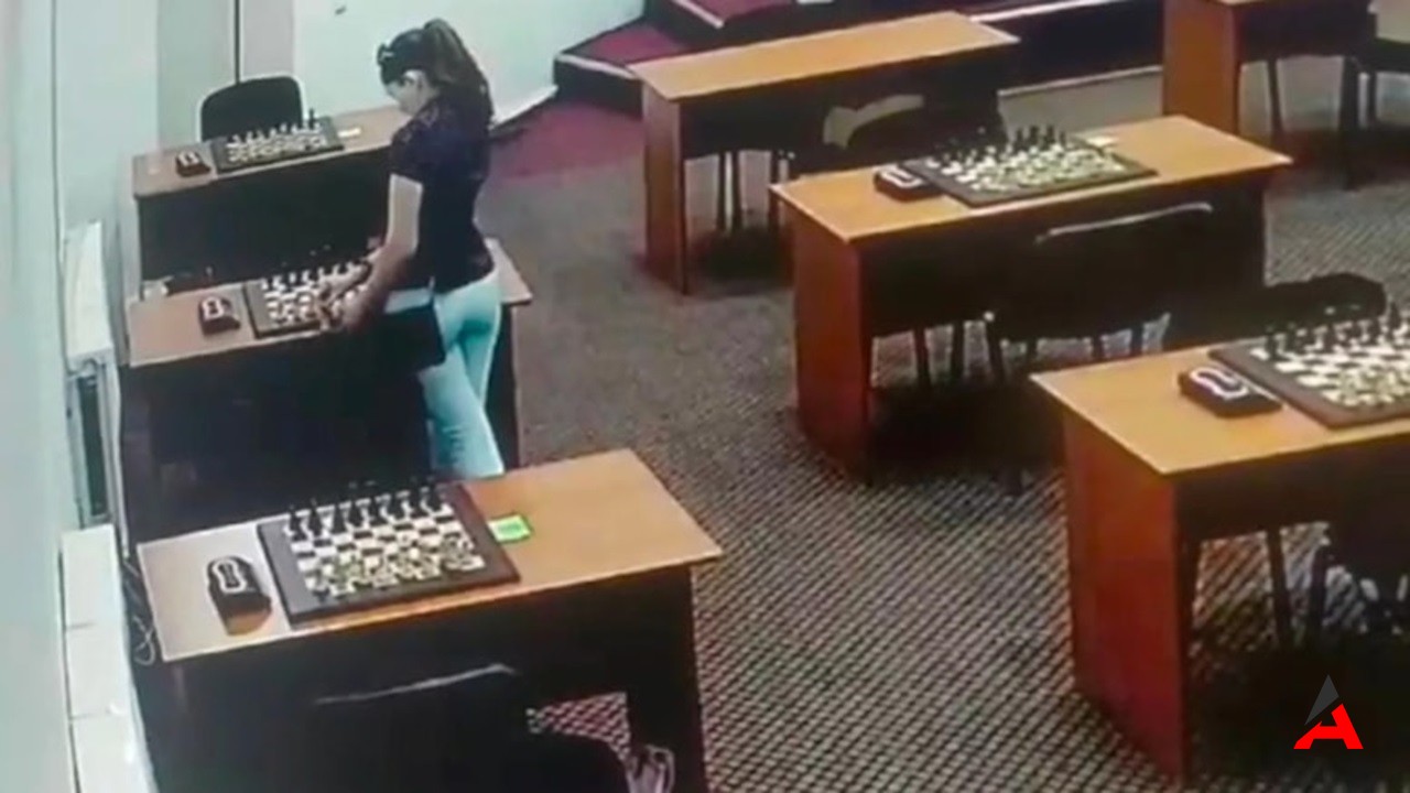 Rus Satranç Skandalı: Zehirleme İddiasıyla Men Cezası!