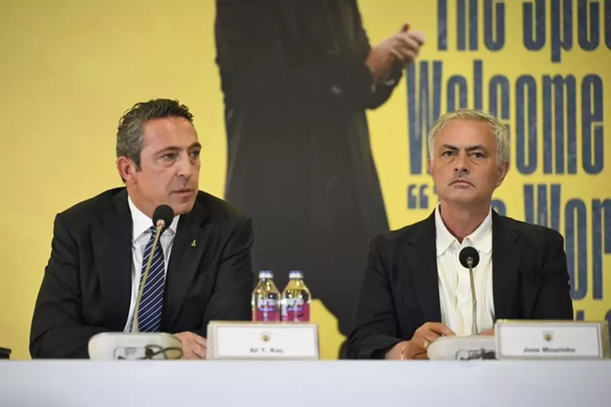Ali Koç’tan Jose Mourinho Açıklaması: “Devam Etmek İstiyoruz”