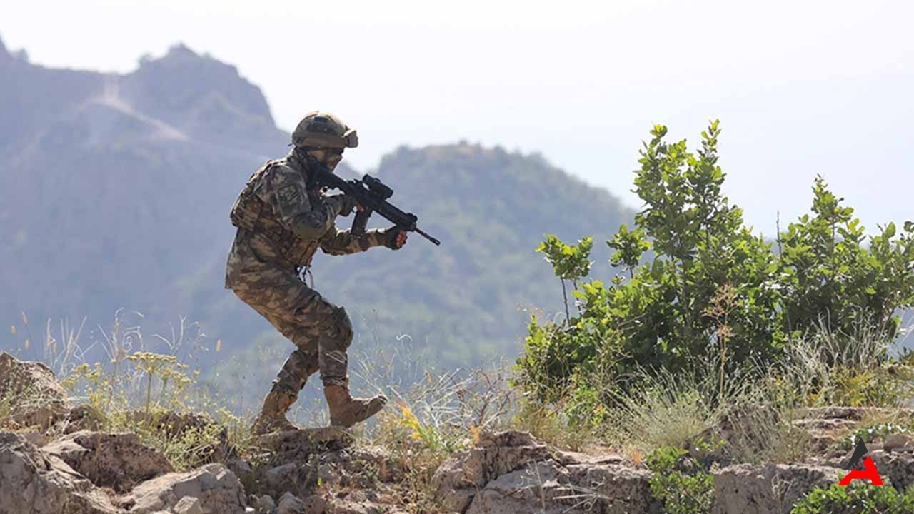 MSB Duyurdu: Terörle Mücadelede 4 PKK’lı Daha Etkisiz Hale Getirildi
