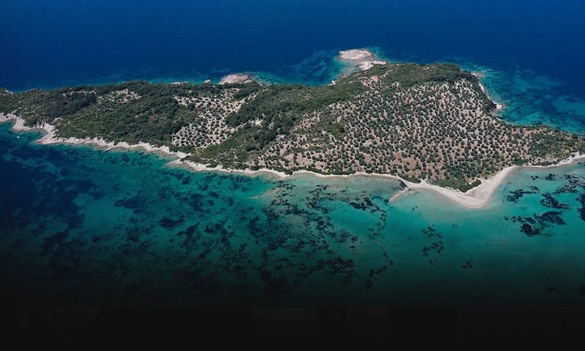 Ege’nin Gözbebeği Garip Adası Satışa Çıkıyor!