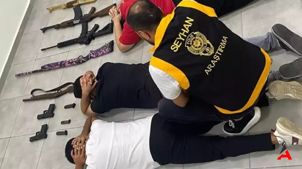 Adana'da Havaya Ateş Açan 4 Kişi Yakalandı: Sosyal Medya Paylaşımları Polisi Harekete Geçirdi!