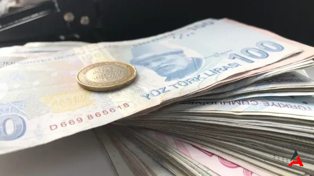 KKTC'de Asgari Ücret Fırtınası: Bir Yılda Yüzde 100'ün Üzerinde Artış, Üçüncü Zam Geldi!