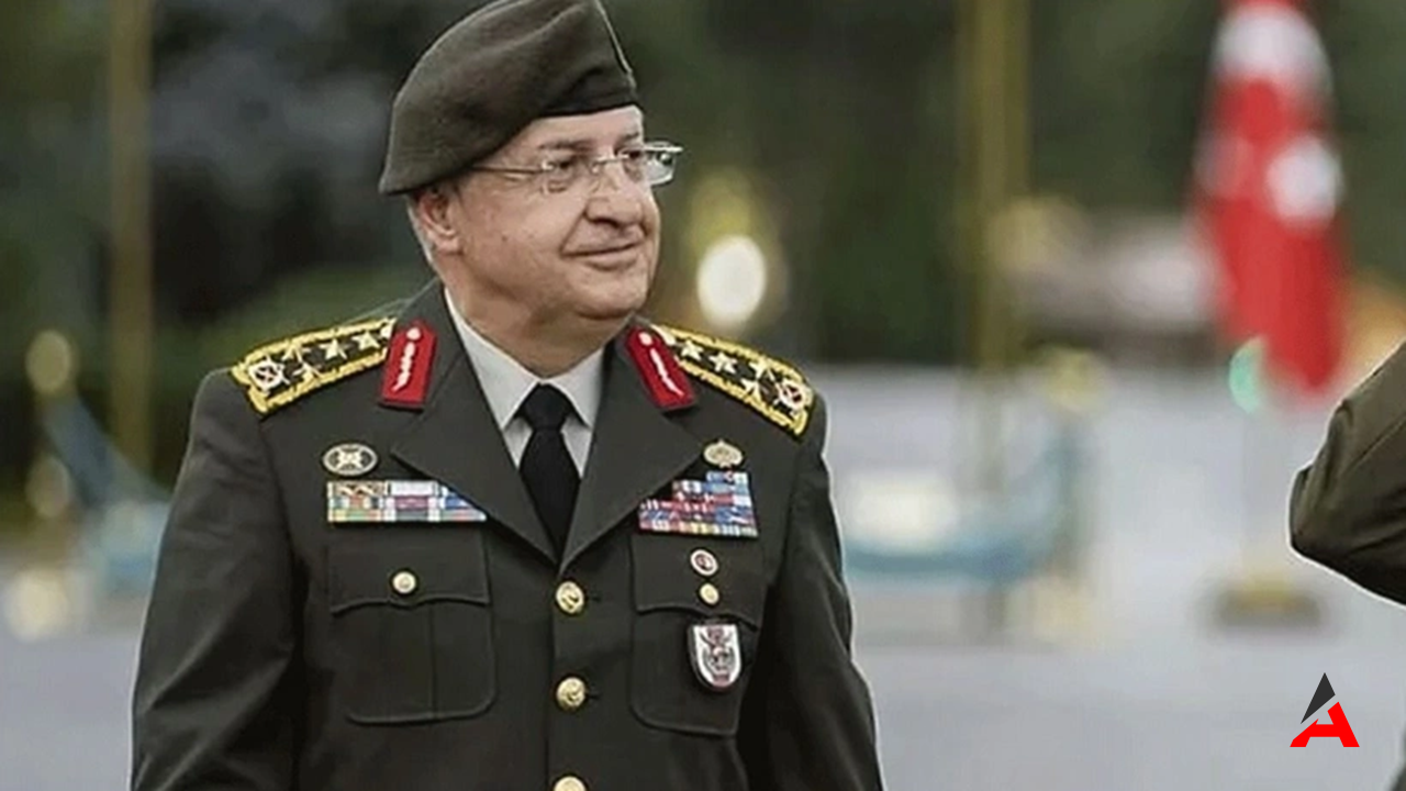 Bakan Güler'den Mehmetçiğe Övgü: "Terörle Mücadelede Destan Yazıyoruz!