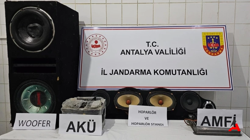 Kaş'ta Hırsızlık Operasyonu: JASAT Düğmeye Bastı, 4 Tutuklama!