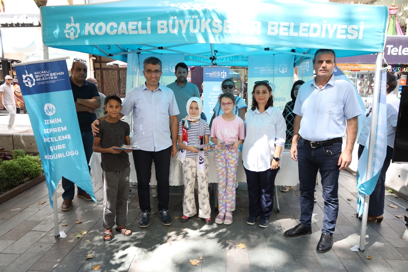 17 Ağustos ve 6 Şubat Depremleri Fotoğraflarla Anıldı