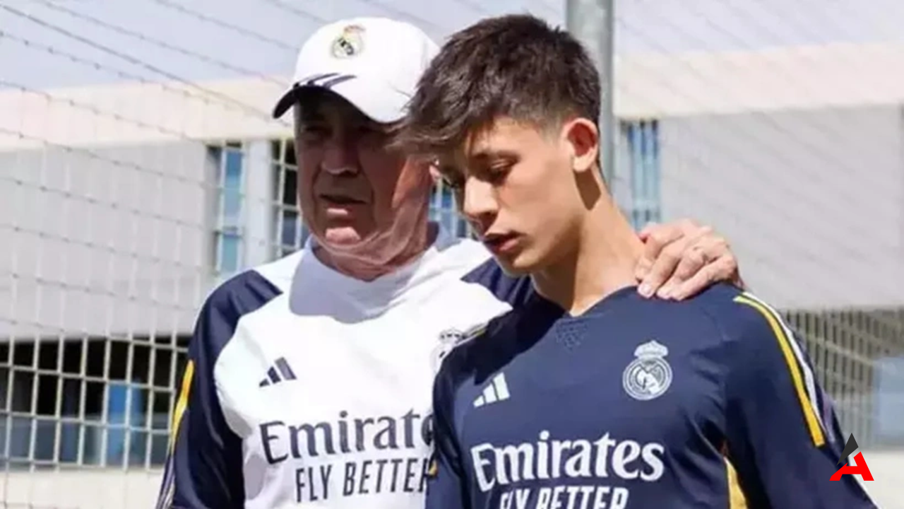 Ancelotti'den Arda Güler'e Övgü: "Evimizde Oynadığımız İçin Onu Seçtim!