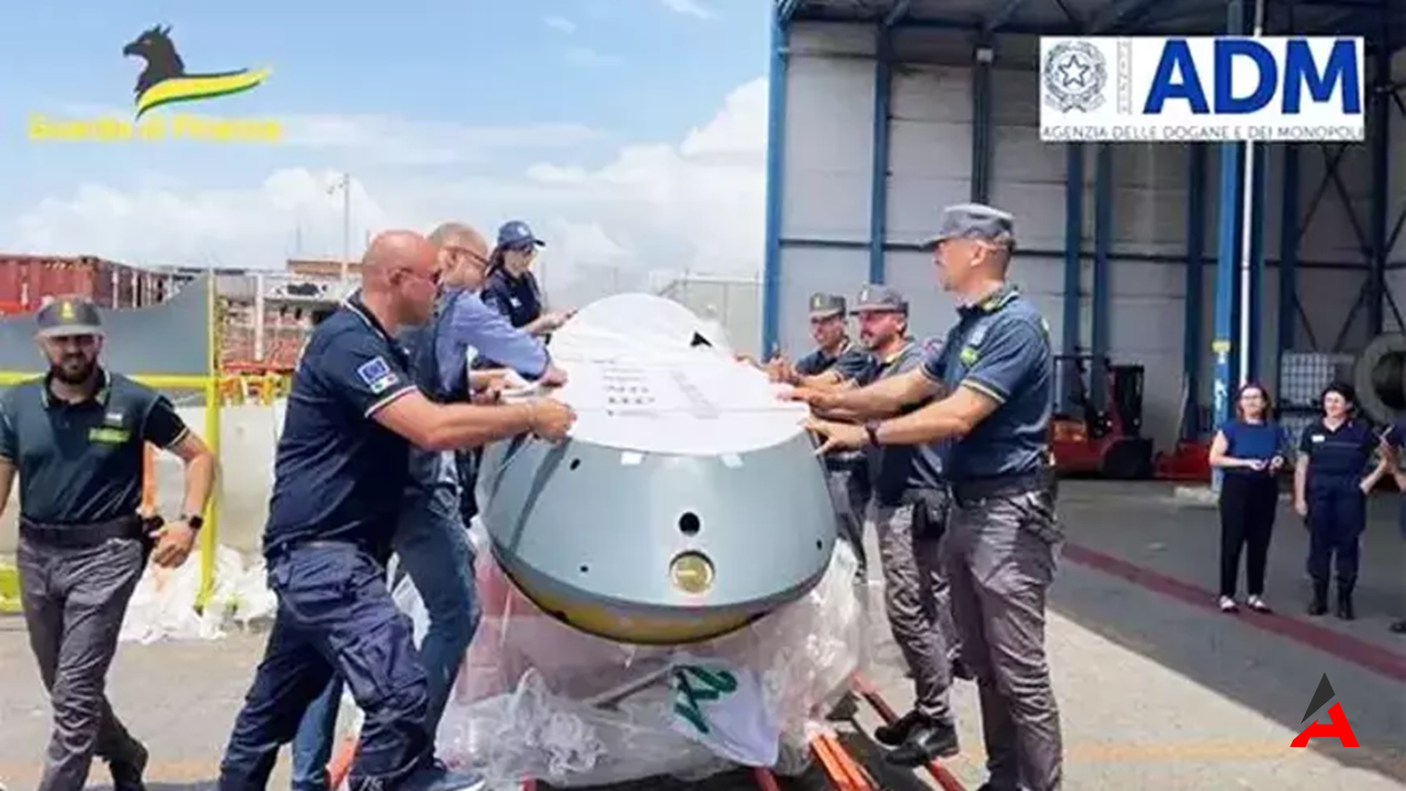 İHA'lar Rüzgar Türbini Ekipmanlarına Gizlenmiş Halde Ele Geçirildi