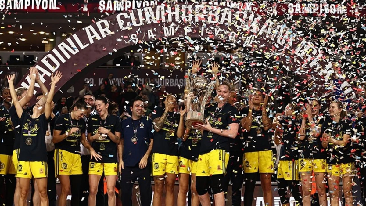 Cumhurbaşkanlığı Kupası Fenerbahçe’nin! Finalde ÇBK Mersin’i 65-64’lük Skorla Devirdi!