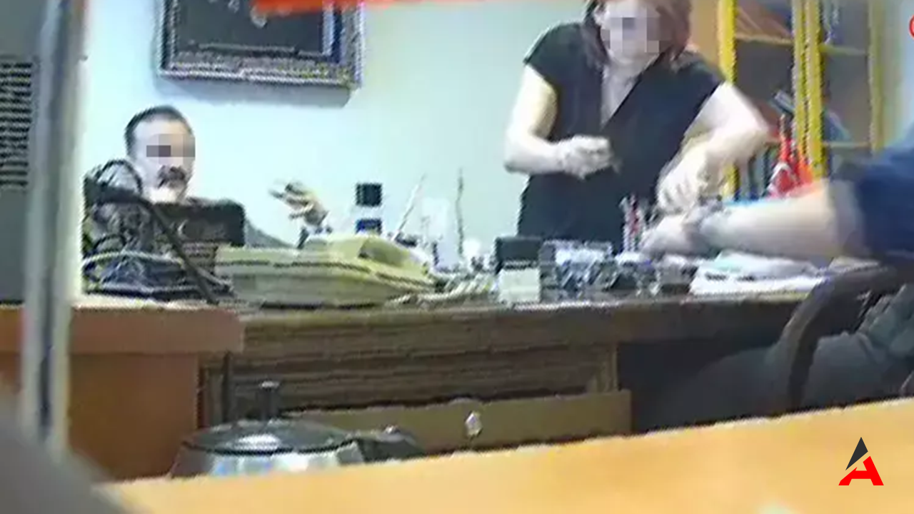 Savcıyı Makamında Tehdit Eden 'Yeni Doğan' Çetesi Üyeleri Adliyeye Sevk Edildi
